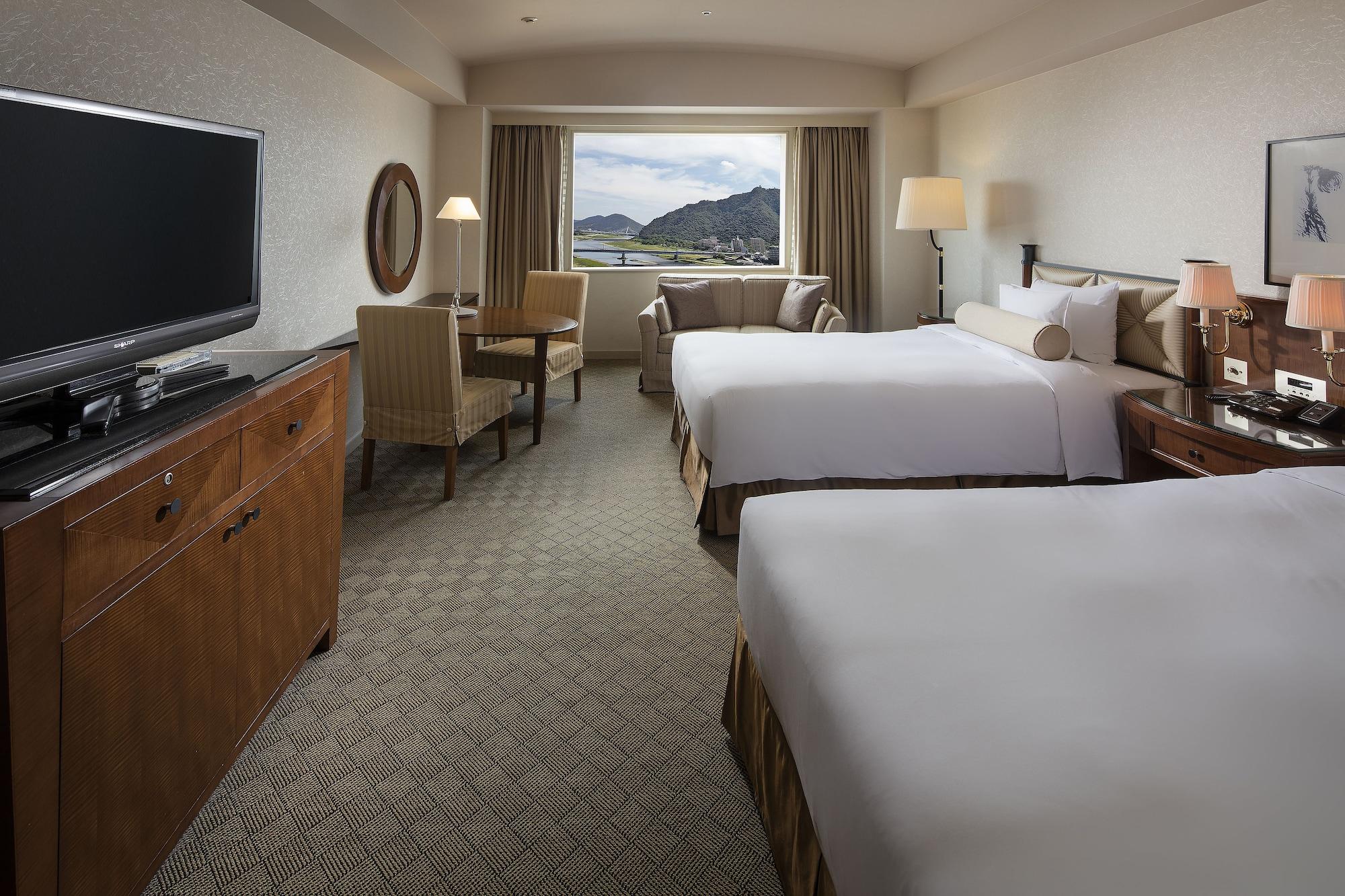 Miyako Hotel Gifu Nagaragawa Экстерьер фото A guest room at the Hilton San Francisco