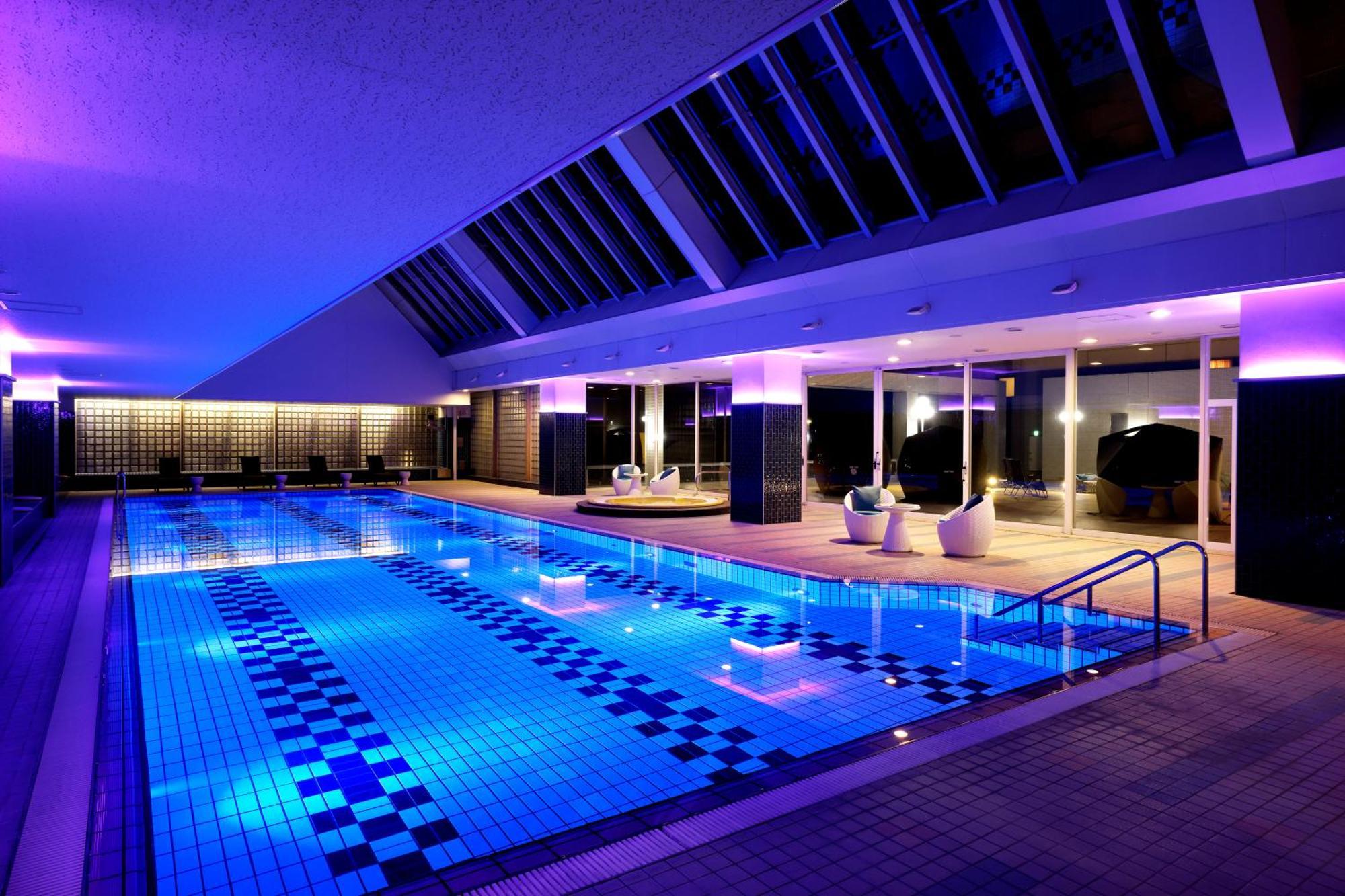 Miyako Hotel Gifu Nagaragawa Экстерьер фото The swimming pool at the hotel